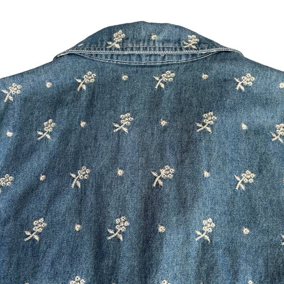 Denim & Co Short Sleeve Floral Eyelet Embroidered Jean Chambray Zip Up Top Small - Picture 6 of 6